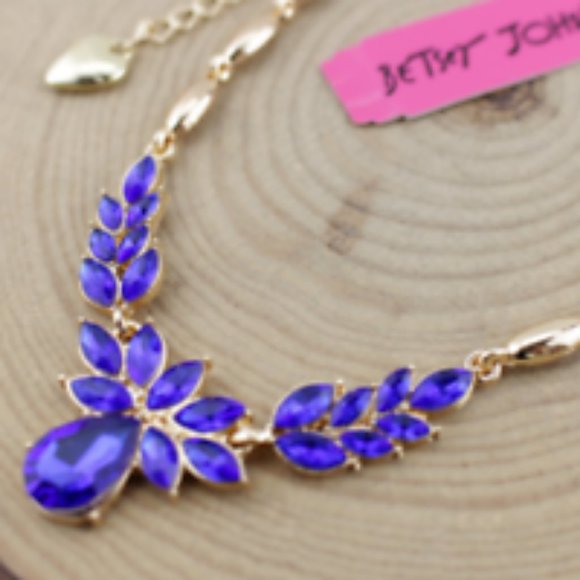Beautiful Royal Sapphire Blue Rhinestone Antique Gold Necklace Earring Set - Picture 5 of 6